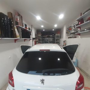 نصب تخصصی شیشه دودی خودرو در ایلام