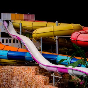 شرکت تولیدی صنعتی سهند فن‌آور | طراحی و ساخت پارک آبی و سرسره‌های آبی