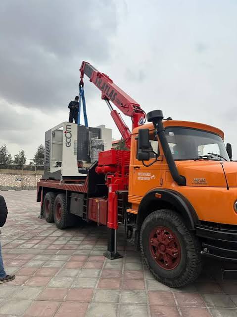 خدمات جرثقیل کفی دکل بلند کارگاهی در شیراز و سایر استانها شبانه‌روزی و فوری