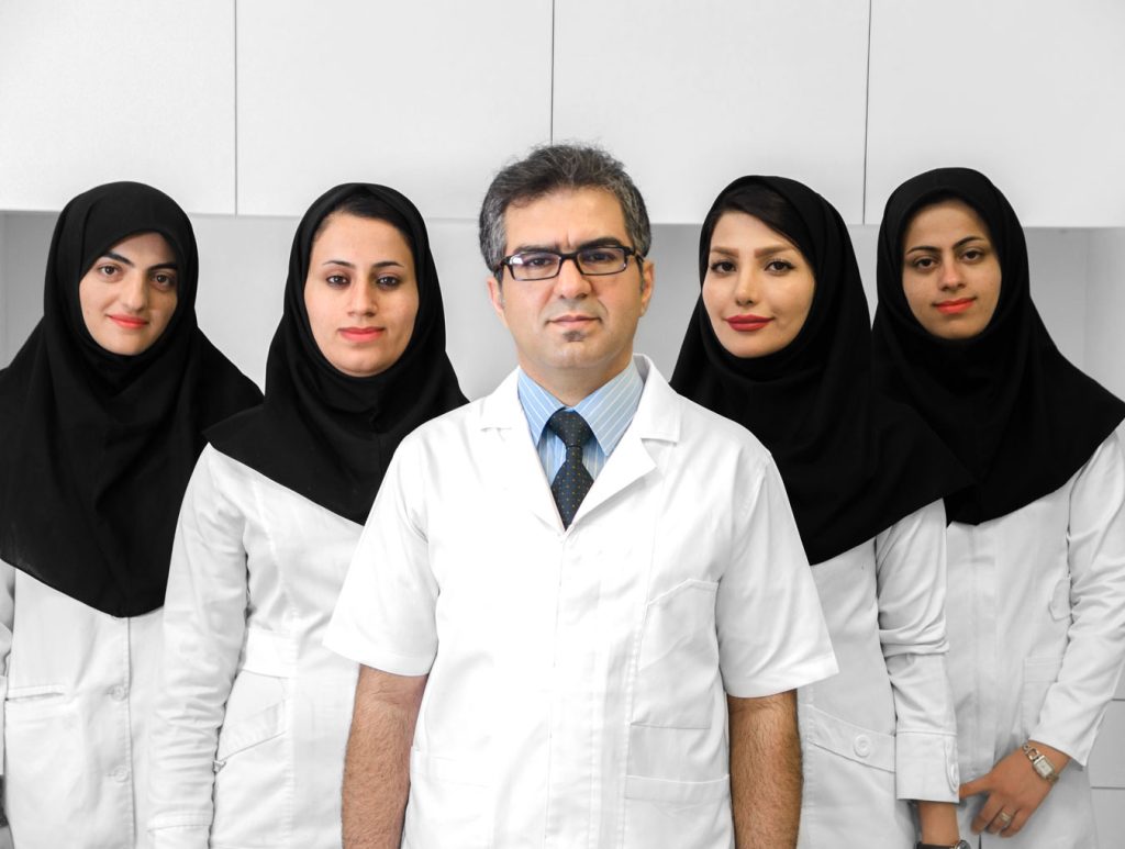 از کجا بفهمیم متخصص ارتودنسی واقعاً حرفه‌ای است؟